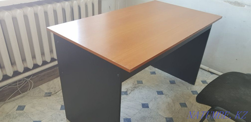 Table for office, computer  - photo 1