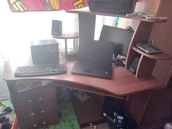 Компьютерный стол  Өскемен