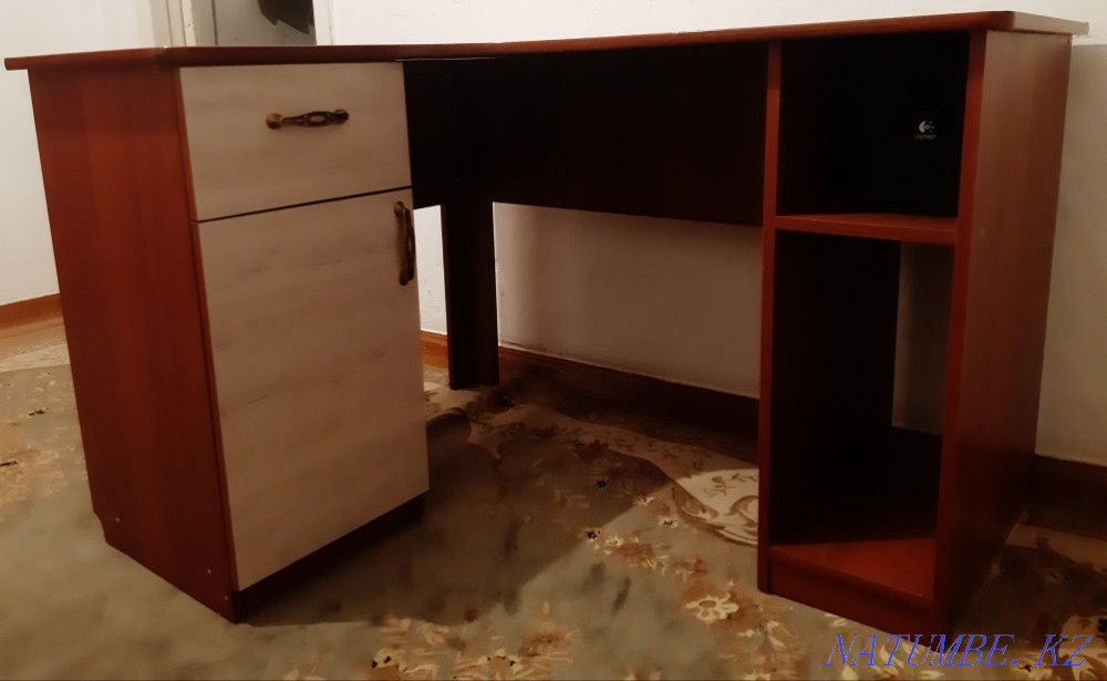 Selling! Corner computer desk 20 thousand tenge Pavlodar - photo 3