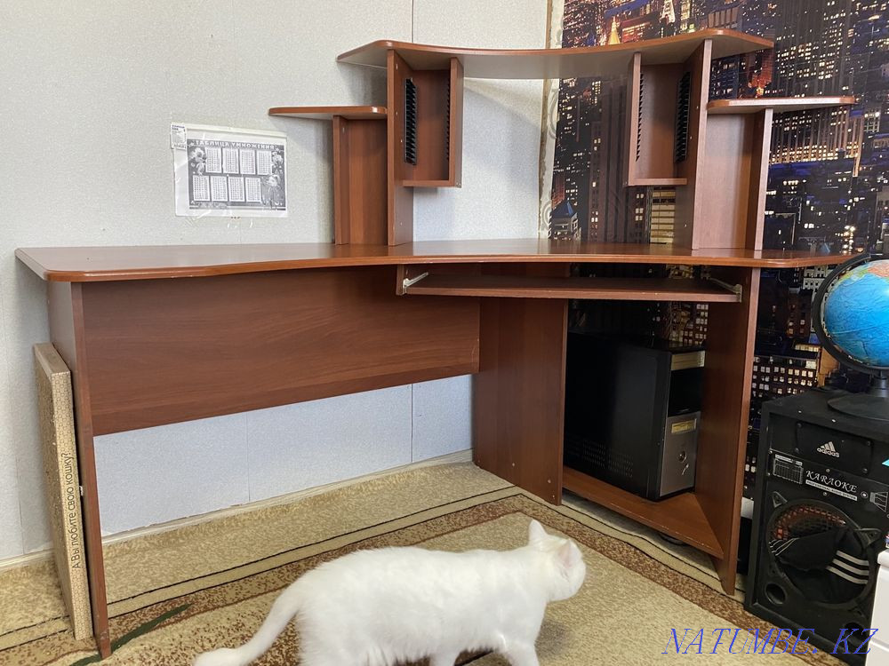 Продам компьютерный стол Шахтинск - изображение 1