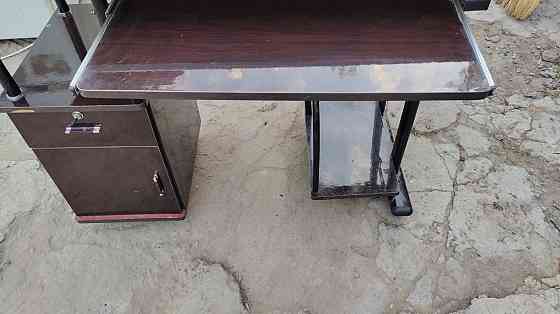 Продаётся компьютерный стол в хорошем состоянии Shymkent