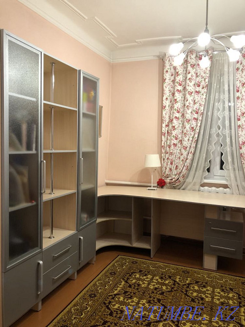 Wardrobe + table. Shymkent - photo 1
