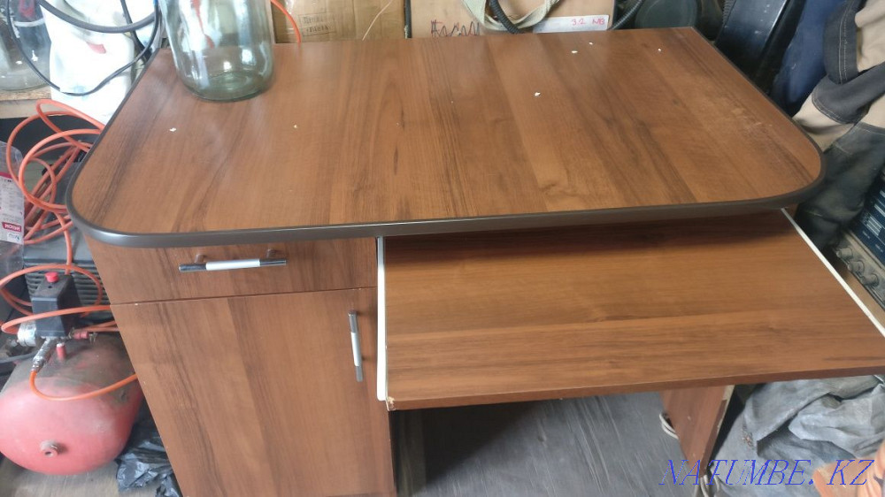 Продам компьютерный стол Алматы - изображение 2