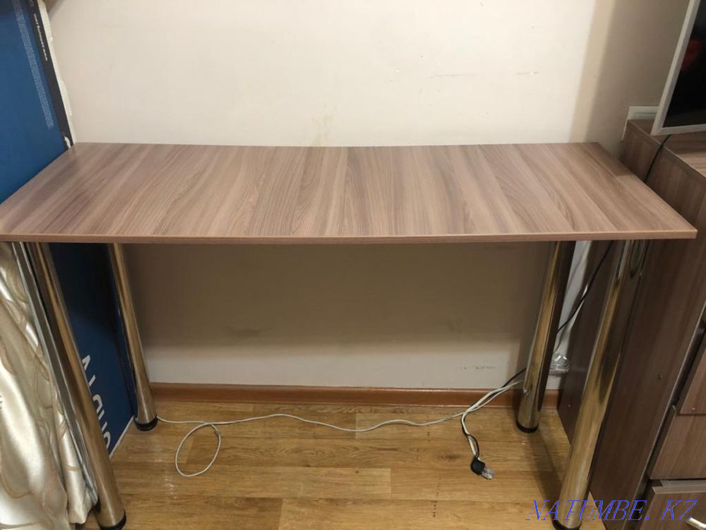 HURRY SALE Desk in excellent condition Almaty - photo 1