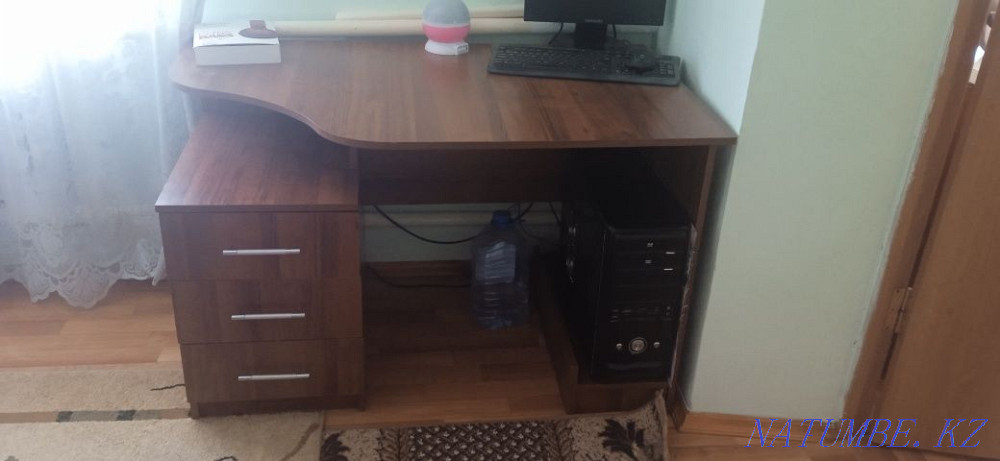 Sell computer desk Болтирик шешен - photo 1