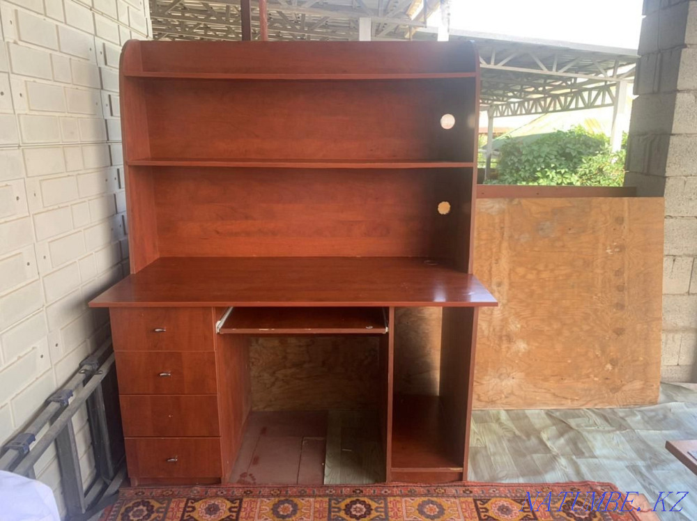Sell computer desk Узынагаш - photo 1
