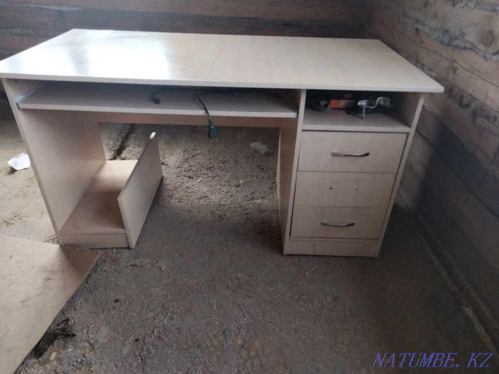 Компьютерный стол Мичурино - изображение 1