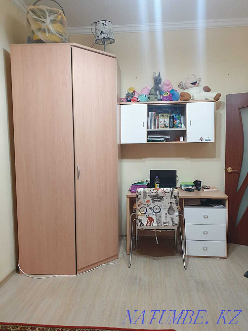 Стол письменный с навесной тумбой Актау - изображение 2