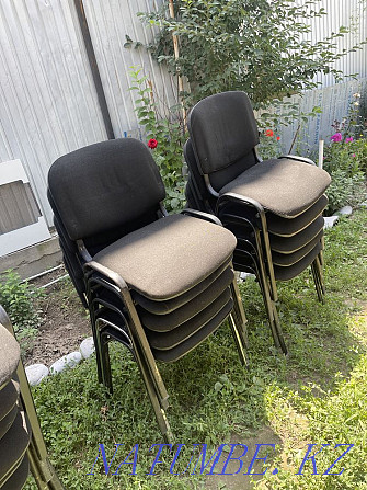 Office chairs in excellent condition Almaty - photo 3