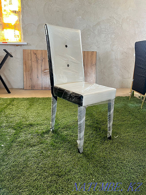 Chairs from a warehouse wholesale  - photo 5