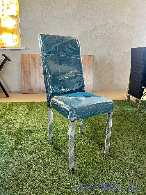 Chairs from a warehouse wholesale  - photo 6