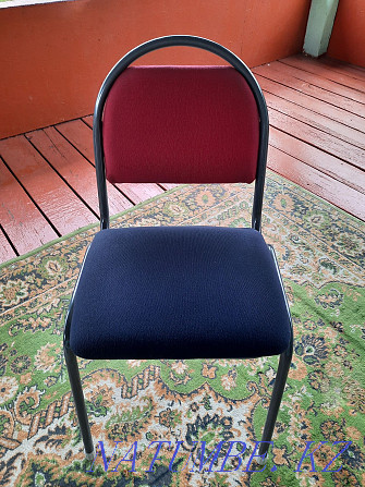 Продам офисные стулья новые 8 шт Байсерке - изображение 1