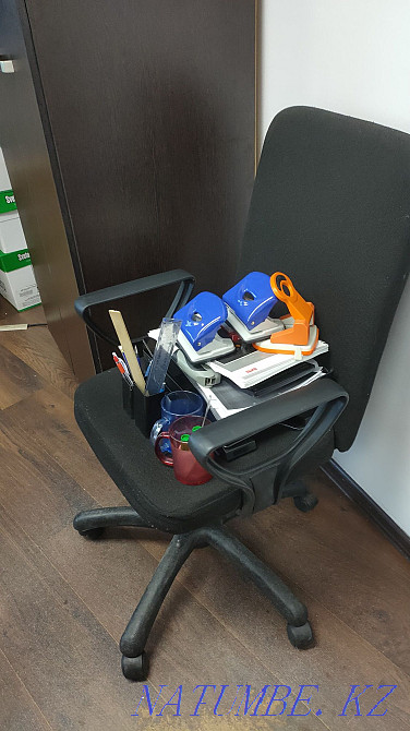 Офисные столы,кресла, шкафы Акбулак - изображение 6