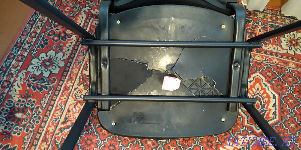 Стул офисный черный Сарань - изображение 2