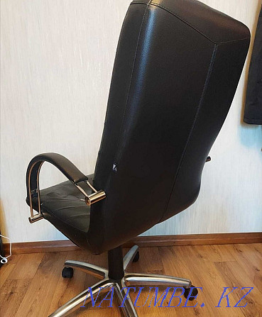 Кресло кожаный всё равно Усть-Каменогорск - изображение 3
