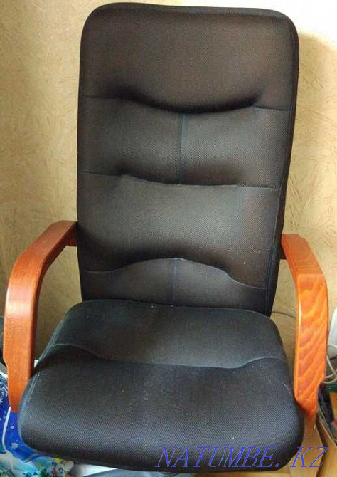 Computer chair for the head with wooden armrests Almaty - photo 1