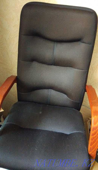 Computer chair for the head with wooden armrests Almaty - photo 2