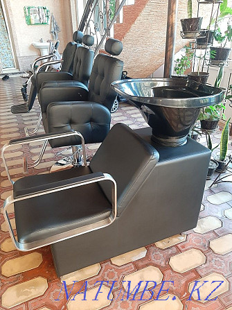 New professional barber chairs for sale.  - photo 6