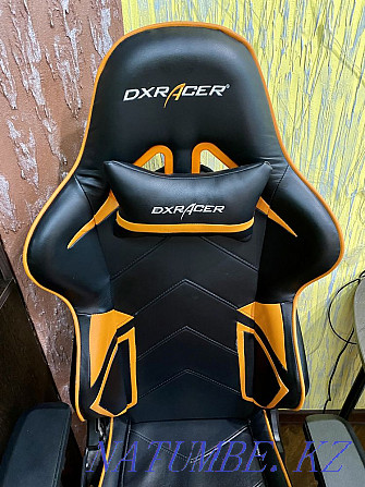 Ойын креслосы DXRacer Racing OH/RV131/ЖОҚ Қара/қызғылт сары  Алматы - изображение 1