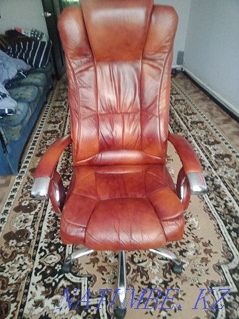 Продам кожаное кресло Нуркен - изображение 1