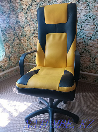 Продам кресло геймерское Нура - изображение 1