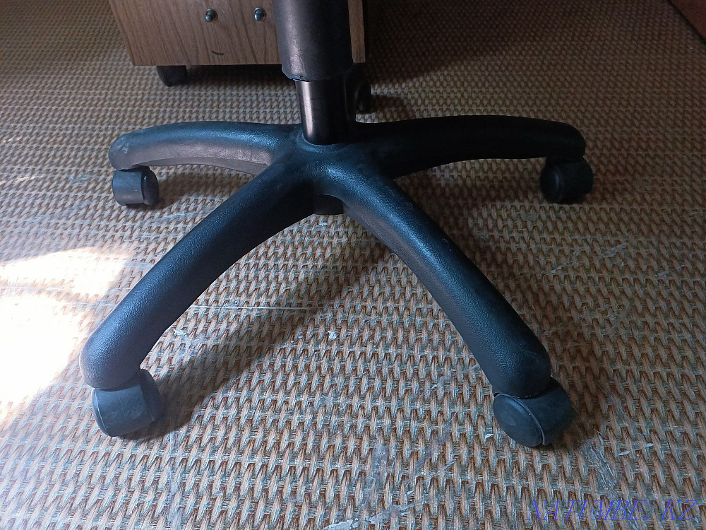 Продам кресло геймерское Нура - изображение 4