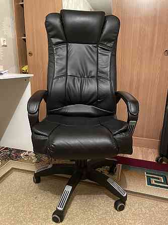 Продам черное кресло для офиса или дома Усть-Каменогорск