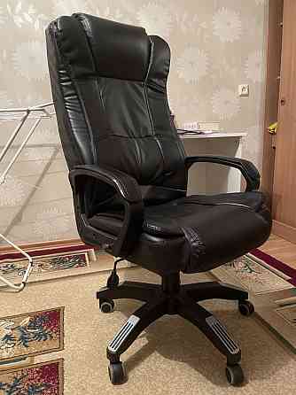 Продам черное кресло для офиса или дома Ust-Kamenogorsk