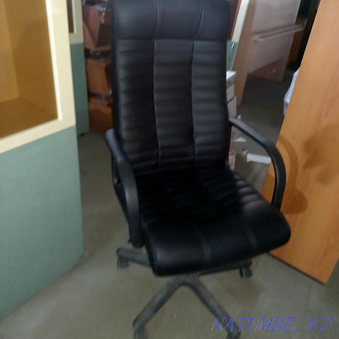 Продам кресло офисная Отеген батыра - изображение 1