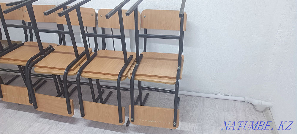 Selling student chairs  - photo 2