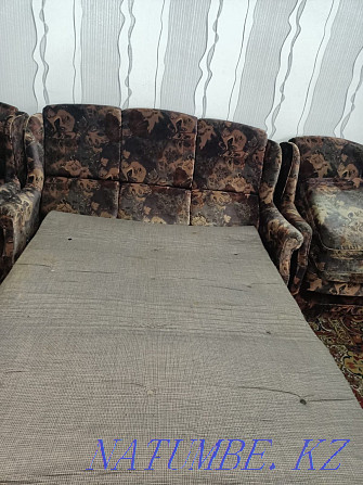 Sofa and two armchairs Shymkent - photo 2