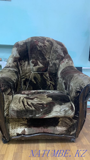 Office and manicure table Ust-Kamenogorsk - photo 4