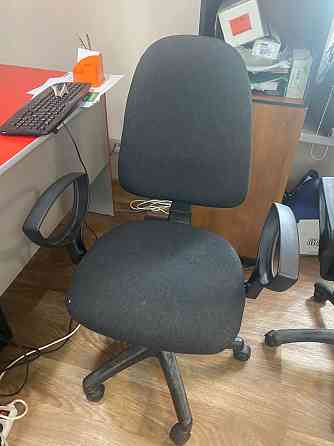 Продам офисные кресла Байтерек