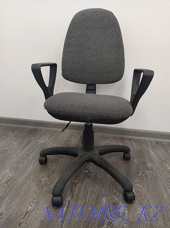 Office chair on wheels with a back Нуркен - photo 1