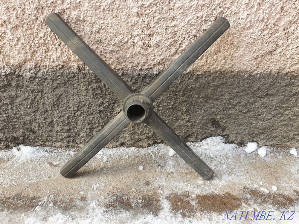 Cross for an office chair. Karagandy - photo 1