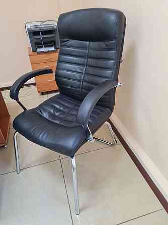 Кресло для офиса. Натуральная кожа. Астана