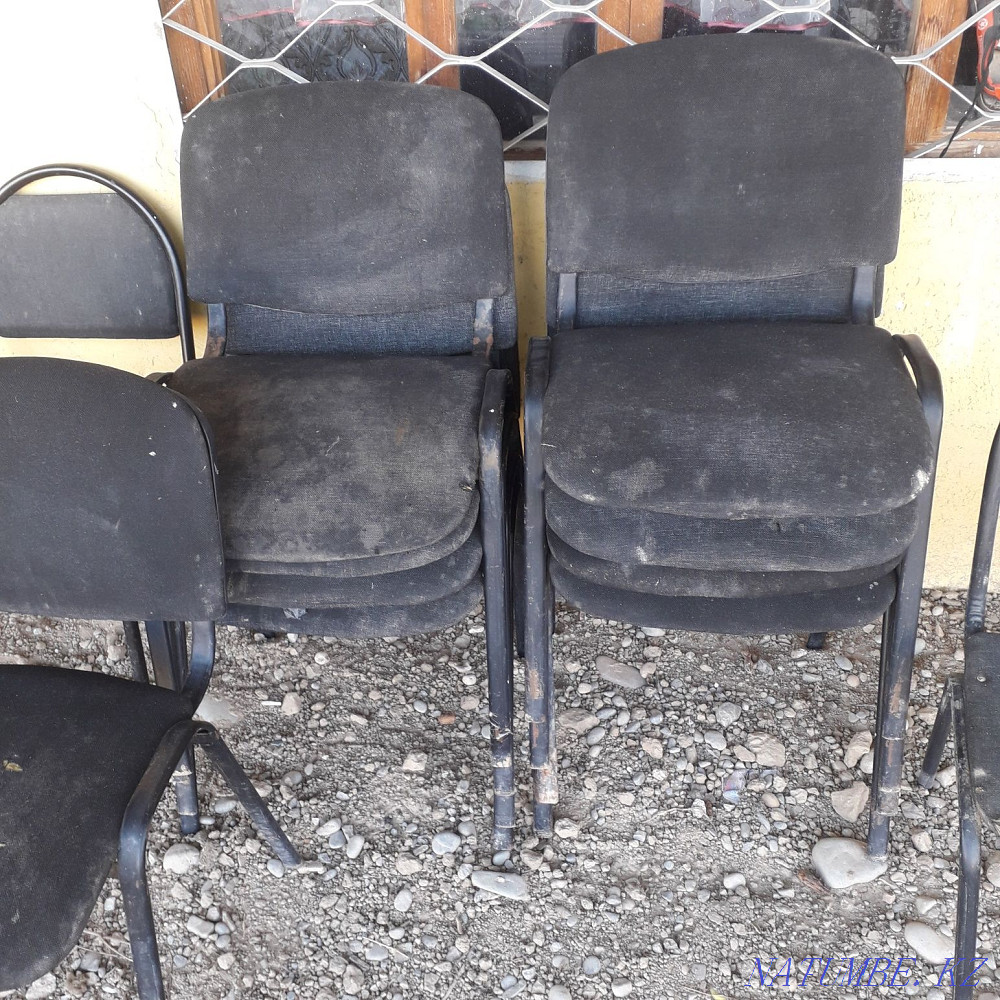 Used office chairs  - photo 1