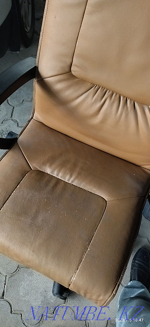 Кресло офисное кожанное Алматы - изображение 3