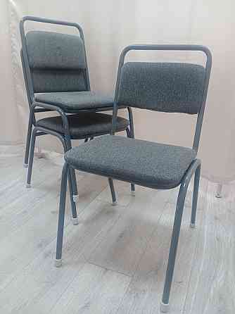 Офисные стулья. Количество 3 штуки Усть-Каменогорск