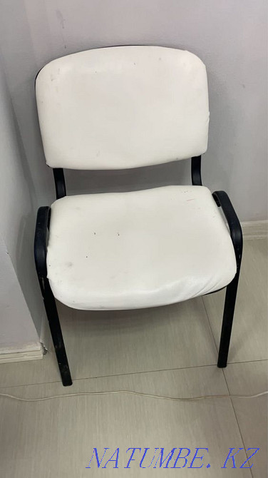 стул 5шт белый хорошем состояний Актобе - изображение 1