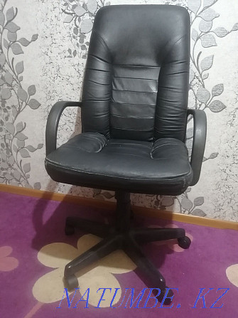 Продам кресло для офиса или для работы на компьютере дома. Актау - изображение 2