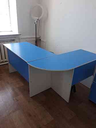 Продам мебель для офиса ,столы ,стулья,стул ,шкаф 2штуки, Karagandy
