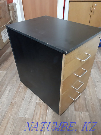 Used chest of drawers with 4 drawers Almaty - photo 2