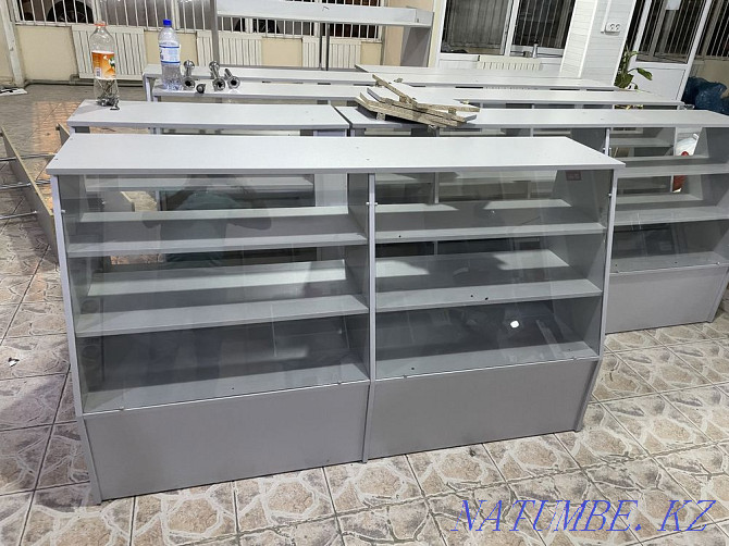 Showcases and shelves for sale almost new Shymkent - photo 3