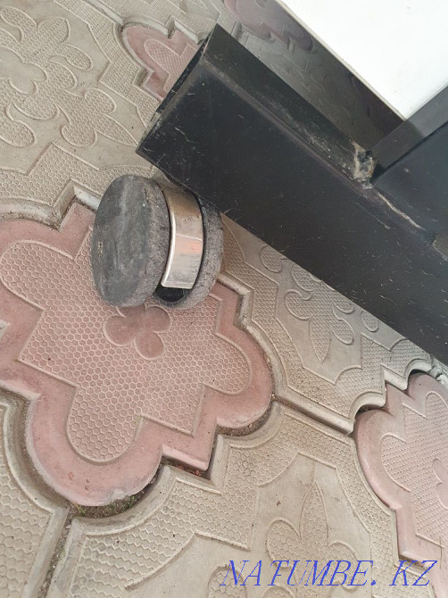 Продается шкаф на колесиках Алматы - изображение 5