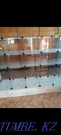glass showcase  - photo 3