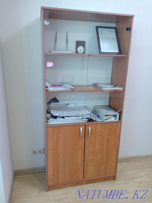 Продаются офисные столы, срочно! Белоярка - изображение 7