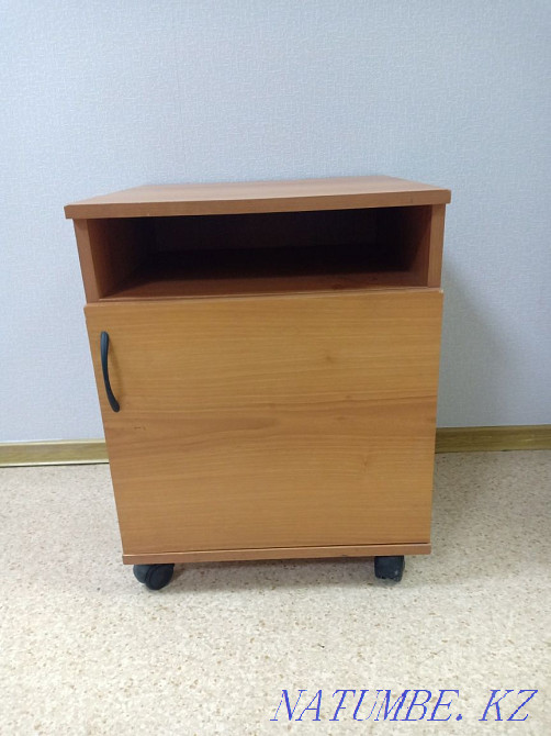 Продаются офисные столы, срочно! Белоярка - изображение 5