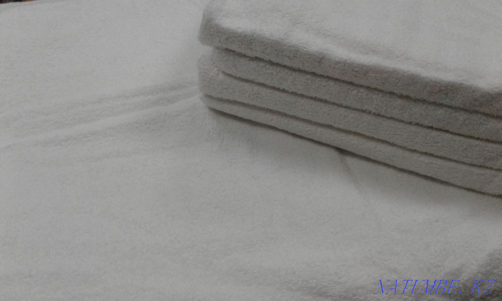 Продам белые махровые полотенца Астана - изображение 1