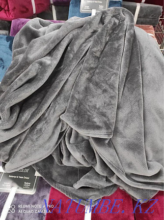 Скатерти с салфетками (26),халаты,пледы Астана - изображение 4